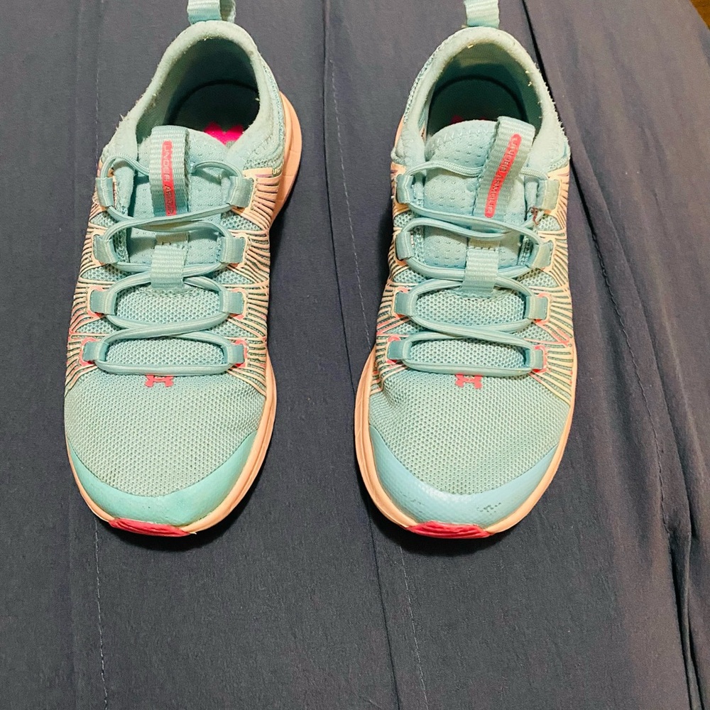Kids sneakers in a good condition 13 K. EU31
